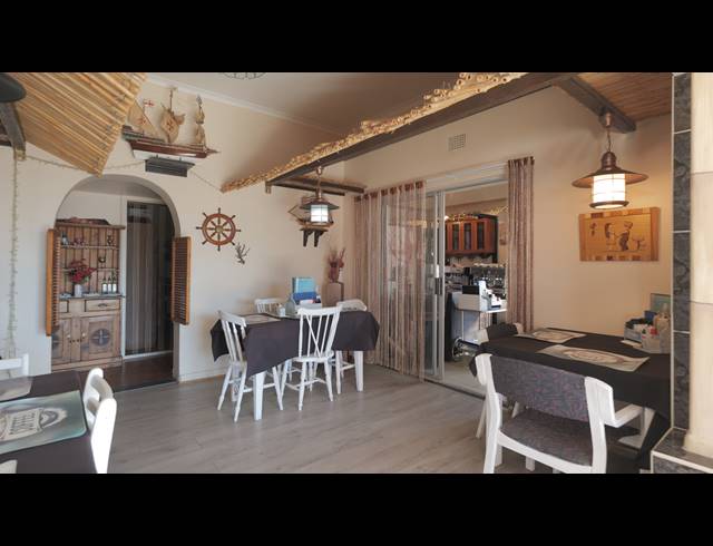 5 BEDROOM FREESTANDING FOR SALE IN OCEANVIEW HEIGHTS